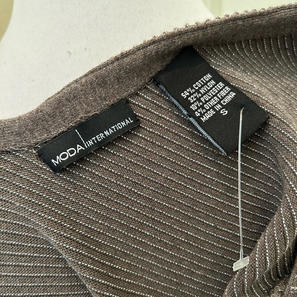 NWOT Moda International dark gray knit dress with silver threads. - Picture 5 of 5